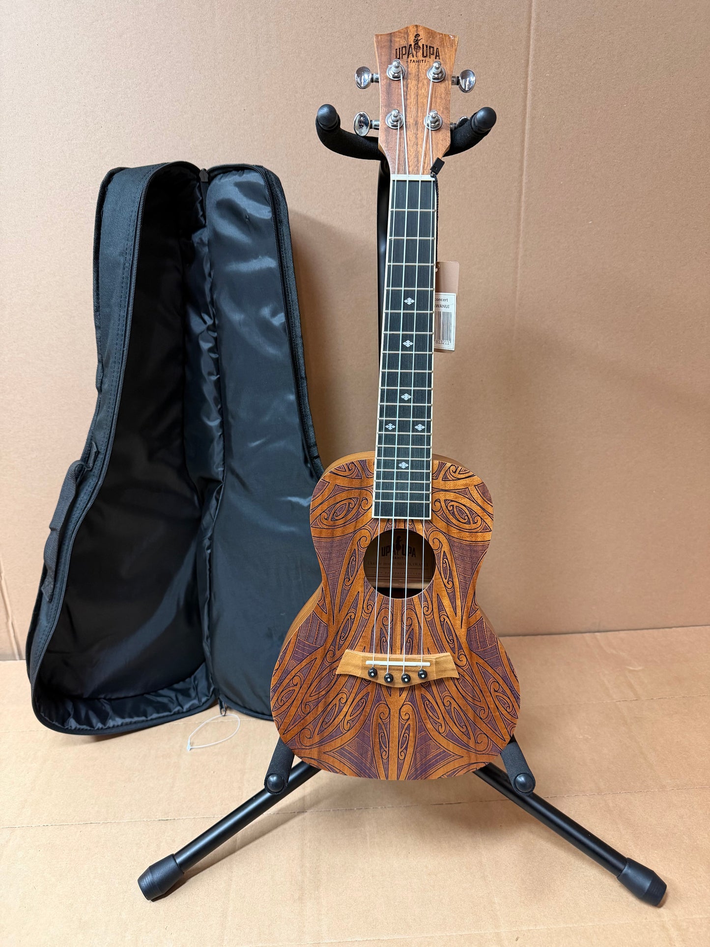 Upa Upa Motukawanui Concert Ukulele - B-Stock