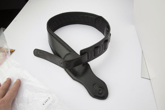 OCAR STRAP BLACK W/BLACK EDGES - Music Planet New Zealand